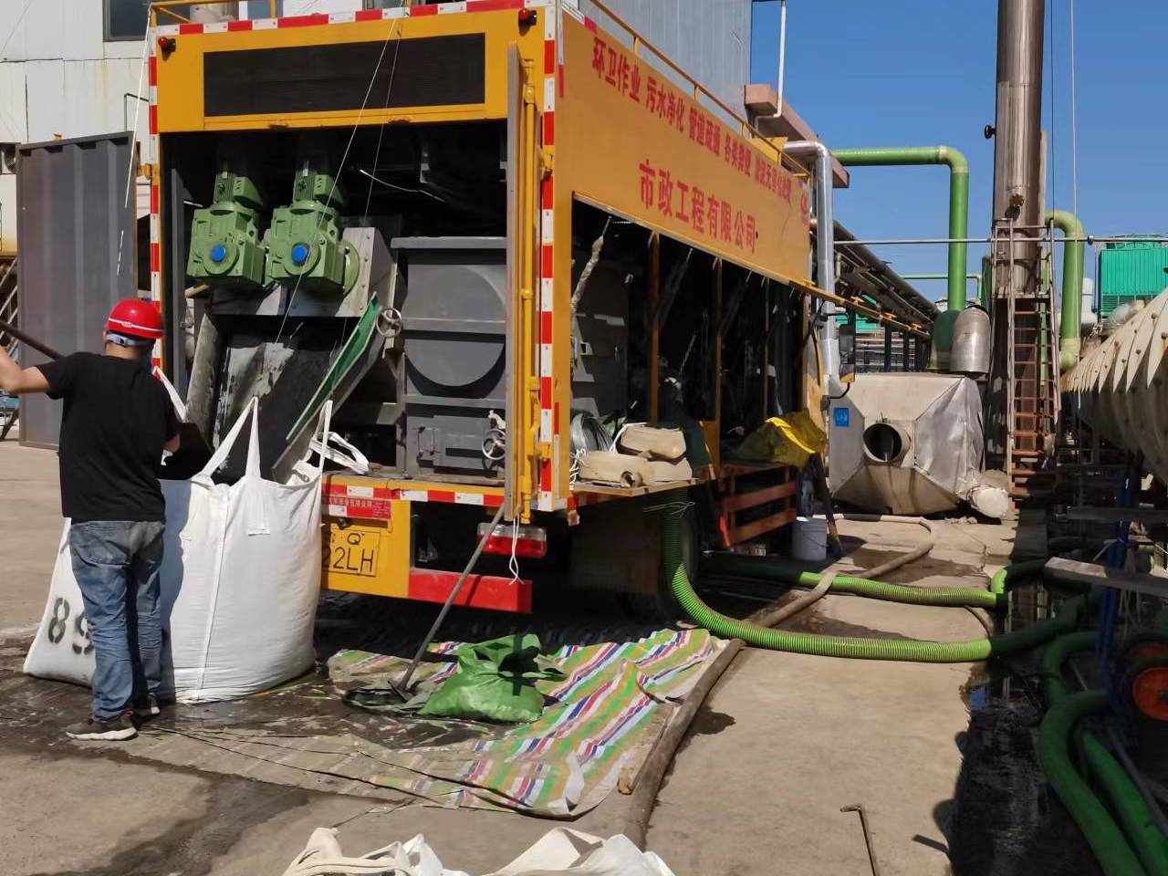 西藏淤泥压干处理